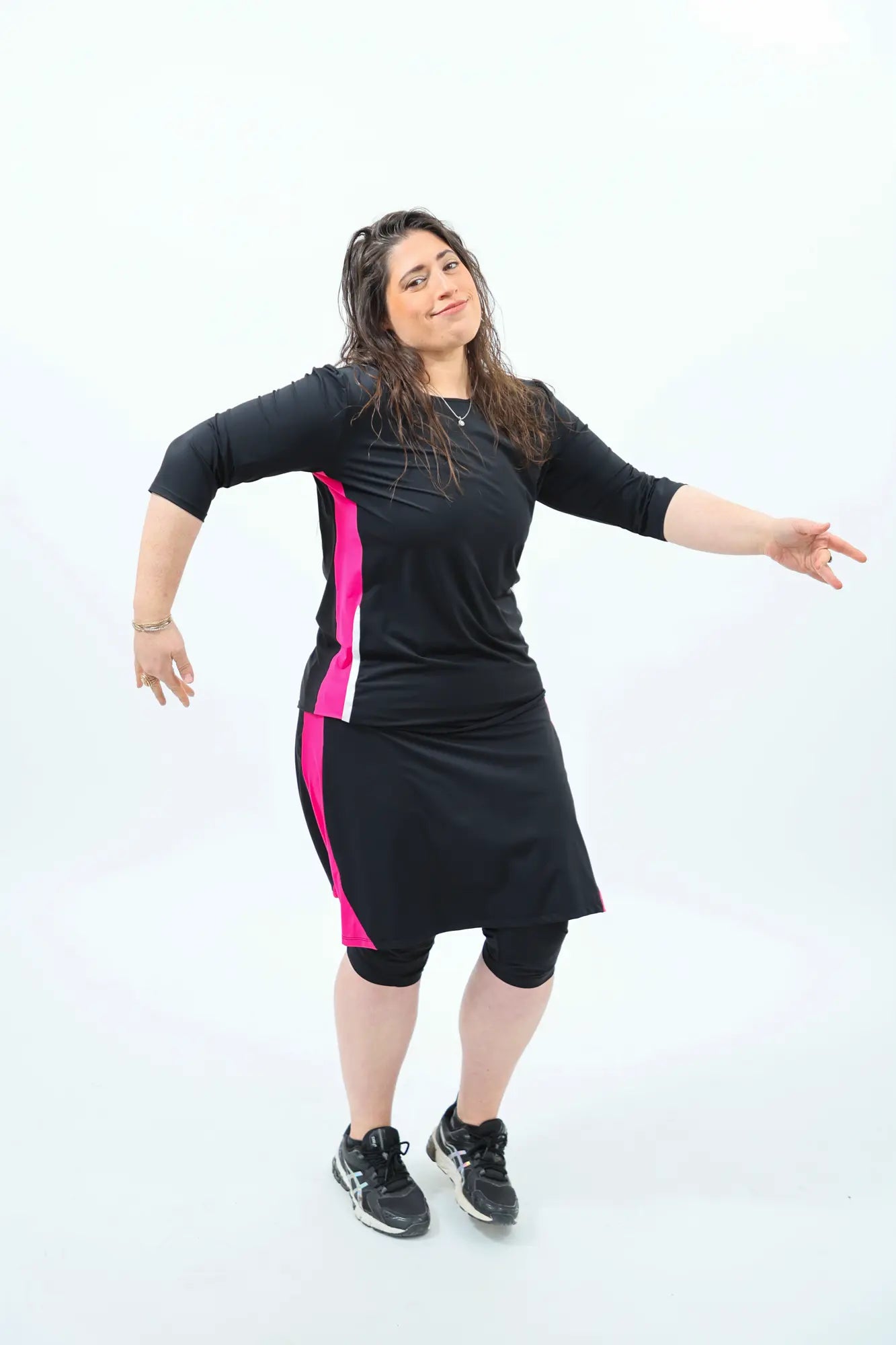 חולצת אימון דובדבן שחור