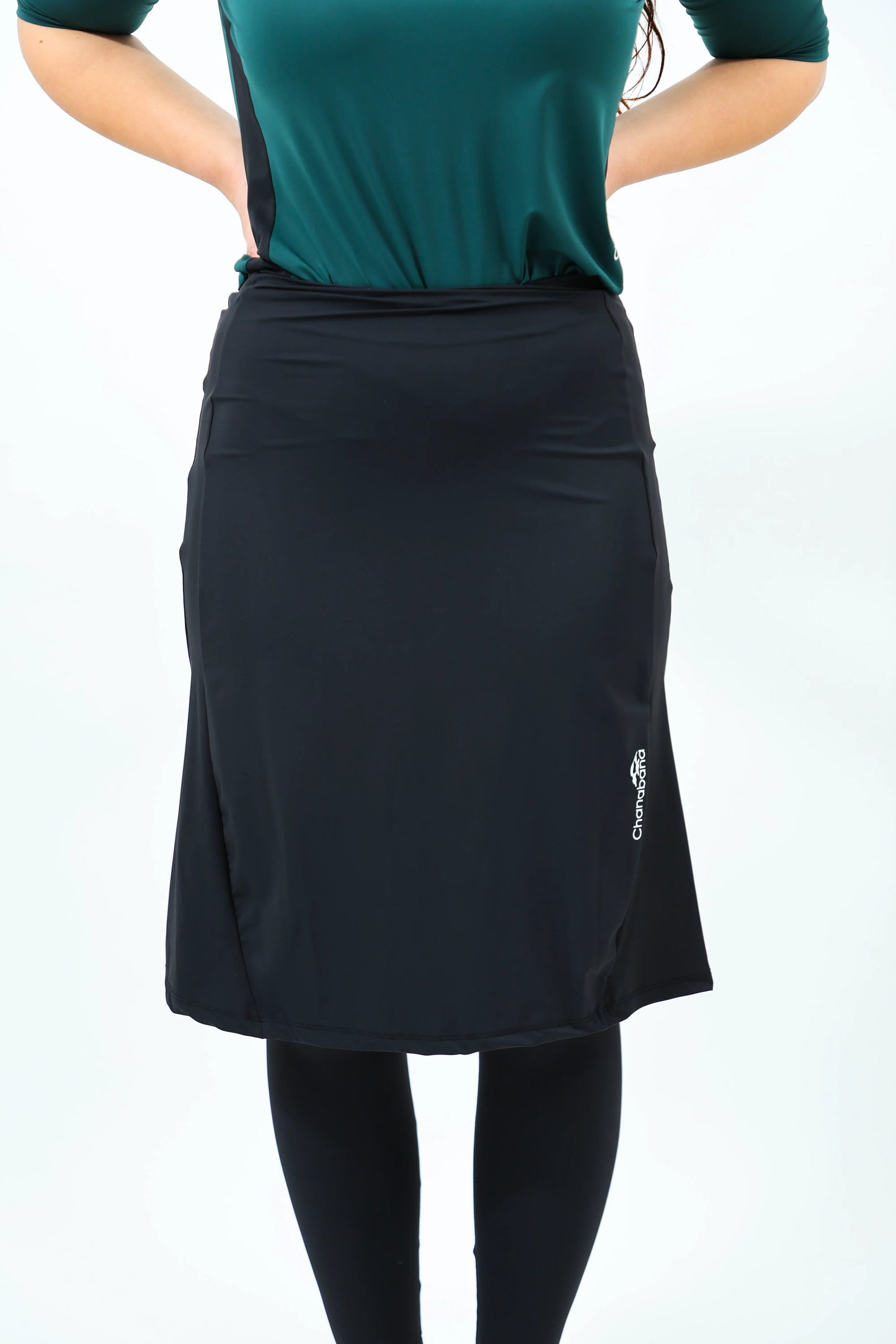 חצאית לאה בצבע טורקיז שחור