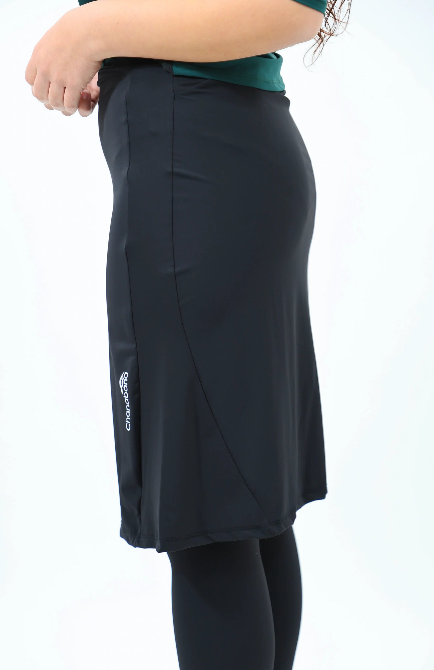 חצאית לאה בצבע טורקיז שחור